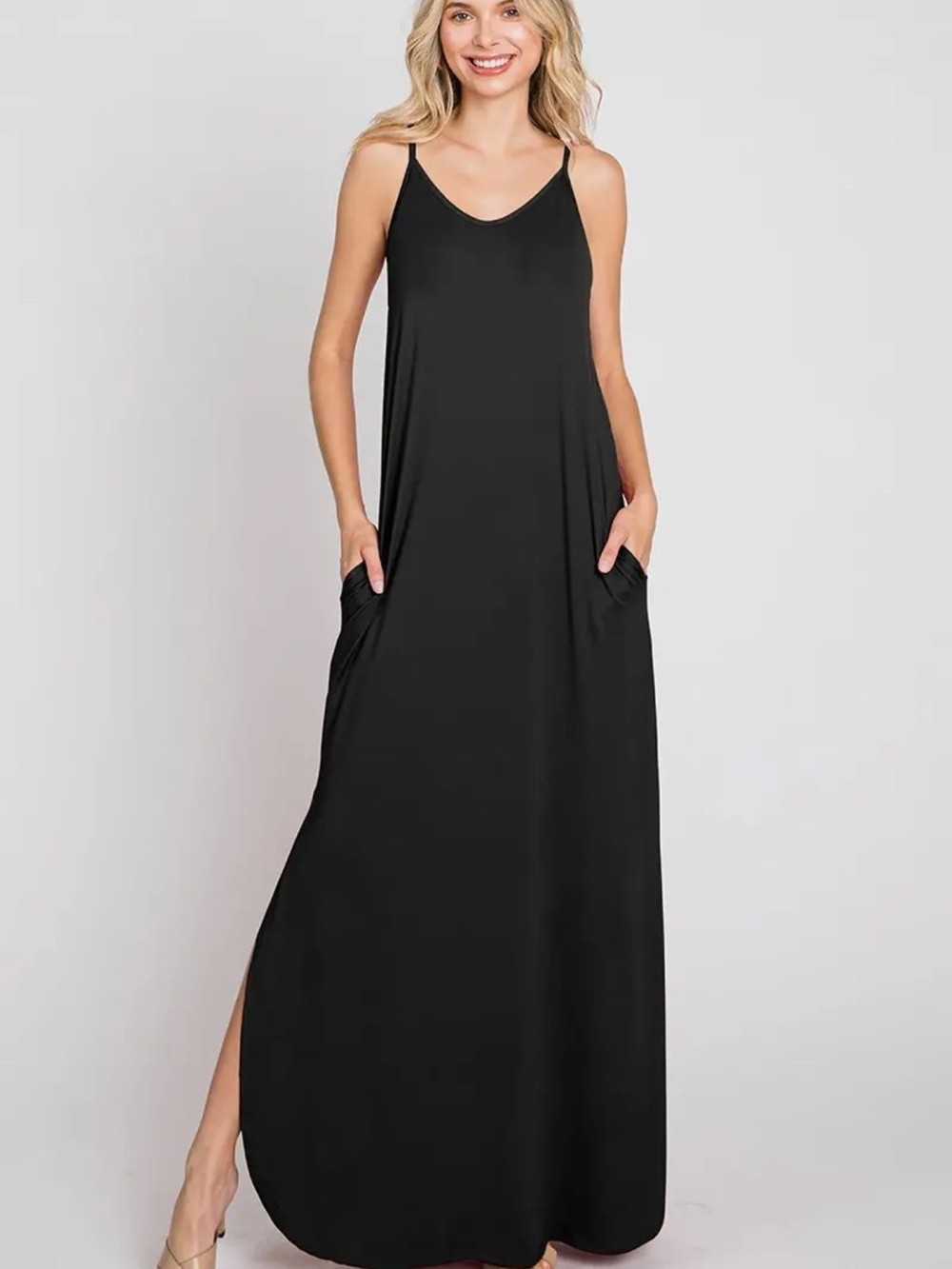 Women's Black V-Neck Spaghetti Strap Maxi Dress with Pockets